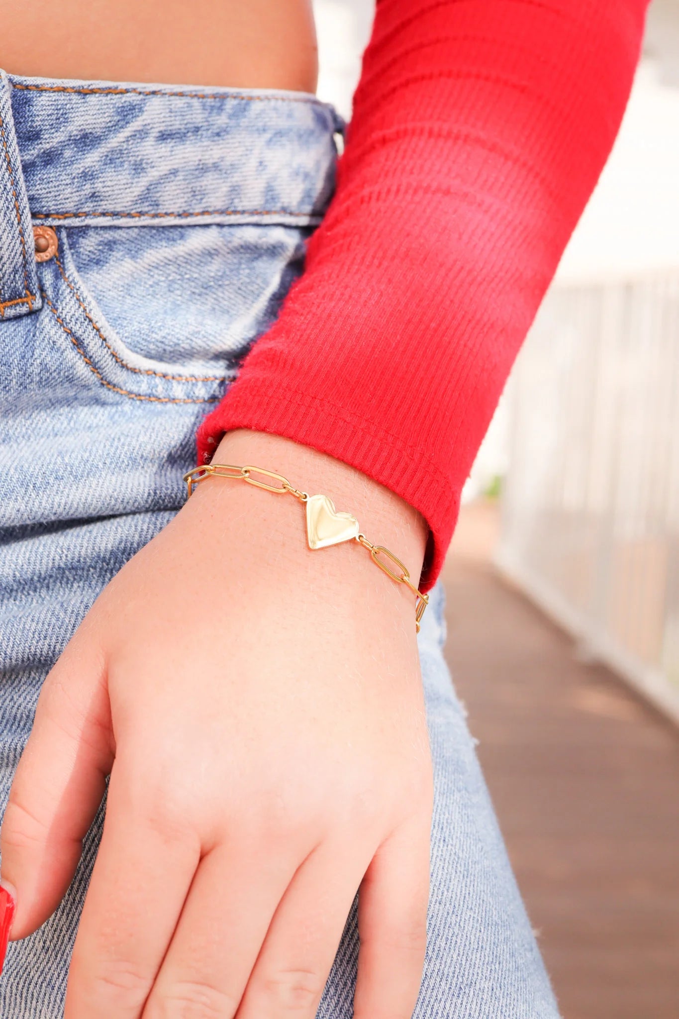 Pulsera de corazón con clip de papel