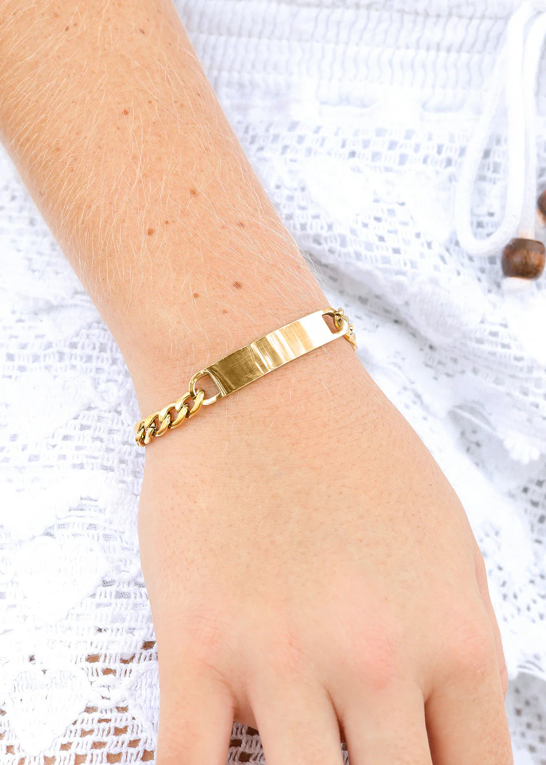 Wide Plate Curb Bracelet