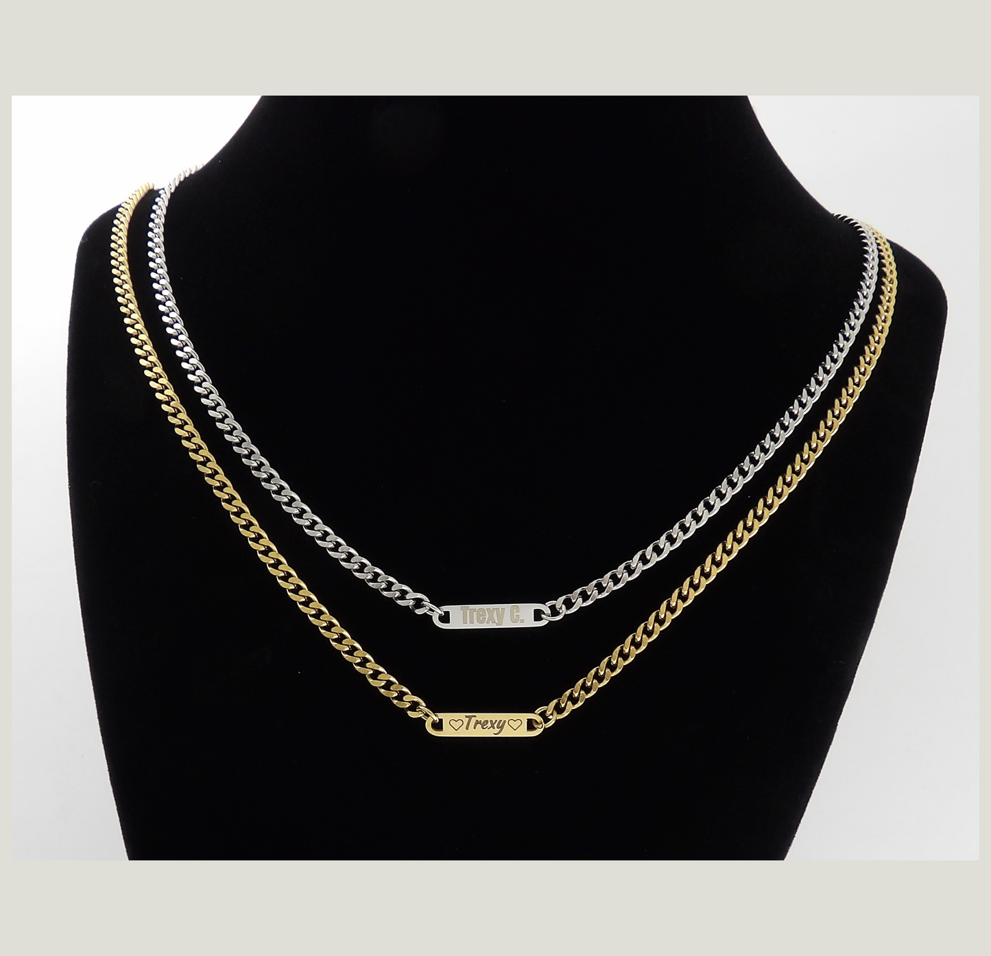 Curbed Bar Necklace